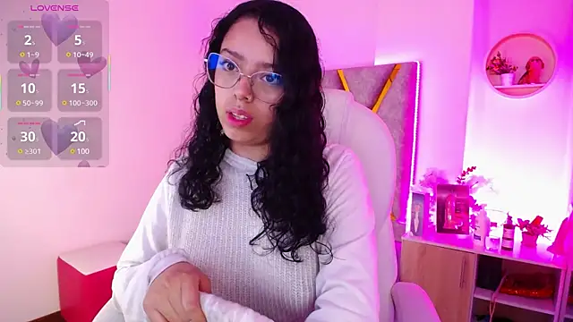 Snapshot of Aurora_Brownn chatting on March 14, 2025, 4:10 am Aurora Brownn online show from March 14, 2025, 4:10 am