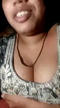 Snapshot of Haniya-143 chatting on December 14, 2024, 9:24 pm Haniya-143 online show from December 14, 2024, 9:24 pm