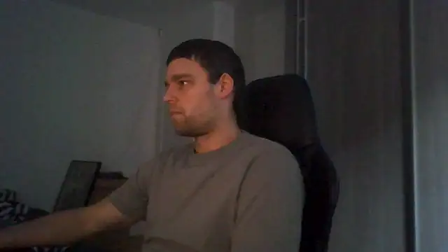 Snapshot of The_big_viking_ chatting on December 26, 2024, 10:37 am The big viking online show from December 26, 2024, 10:37 am