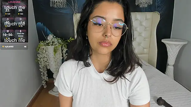 Snapshot of Ariana_Pierce chatting on December 21, 2024, 10:51 pm Ariana Pierce online show from December 21, 2024, 10:51 pm