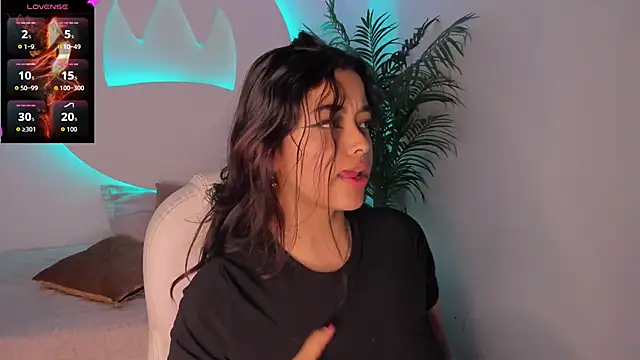 Snapshot of Ariana_Pierce chatting on October 16, 2025, 11:33 am Ariana Pierce online show from October 16, 2025, 11:33 am