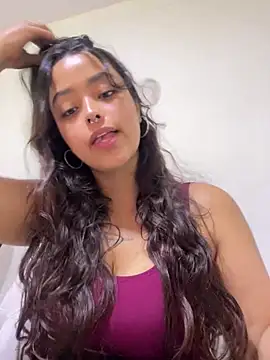 Snapshot of Ariana_Pierce chatting on May 17, 2026, 3:08 pm Ariana Pierce online show from May 17, 2026, 3:08 pm