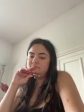 Snapshot of littlemissbabycakes chatting on April 21, 2026, 8:55 pm littlemissbabycakes online show from April 21, 2026, 8:55 pm