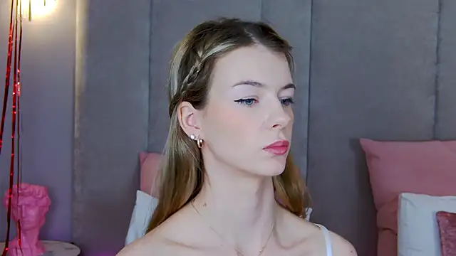 MeganMour online show from February 16, 2025, 7:38 pm