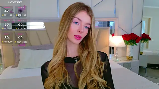 MeganMour online show from April 24, 2026, 4:48 am