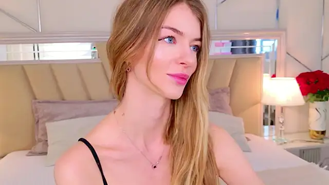 MeganMour online show from April 30, 2026, 5:03 am