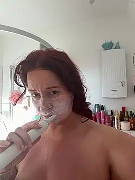 Engel mia online show from January 11, 2026, 9:47 am