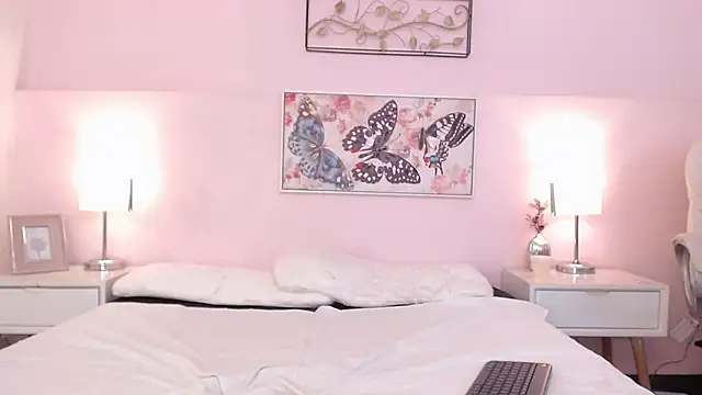 Snapshot of sara17_ chatting on November 26, 2025, 8:21 pm sara17 online show from November 26, 2025, 8:21 pm