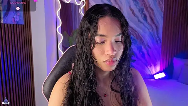 Snapshot of penelope_tay1 chatting on May 7, 2026, 3:01 am penelope tay1 online show from May 7, 2026, 3:01 am