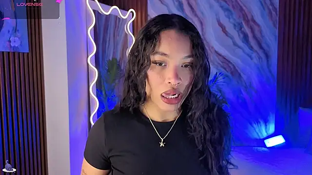 Snapshot of penelope_tay1 chatting on May 8, 2026, 3:12 am penelope tay1 online show from May 8, 2026, 3:12 am