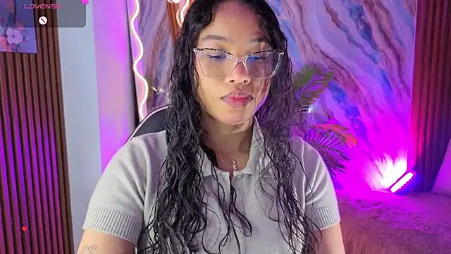 Snapshot of penelope_tay1 chatting on June 11, 2026, 3:26 am penelope tay1 online show from June 11, 2026, 3:26 am