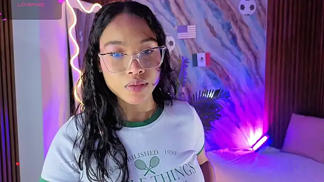 Snapshot of penelope_tay1 chatting on July 4, 2026, 2:40 am penelope tay1 online show from July 4, 2026, 2:40 am