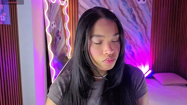 Snapshot of penelope_tay1 chatting on July 18, 2026, 3:00 am penelope tay1 online show from July 18, 2026, 3:00 am
