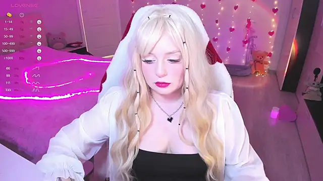 Amy honey angel online show from February 20, 2025, 9:44 am