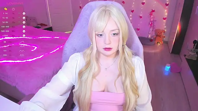 Amy honey angel online show from March 10, 2025, 12:26 pm