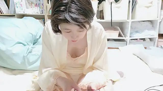 Snapshot of morikawa_sayaka chatting on May 5, 2026, 12:57 pm morikawa sayaka online show from May 5, 2026, 12:57 pm