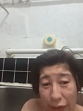 Snapshot of morikawa_sayaka chatting on May 16, 2026, 12:37 pm morikawa sayaka online show from May 16, 2026, 12:37 pm