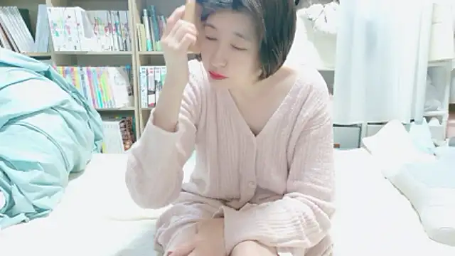 Snapshot of morikawa_sayaka chatting on May 20, 2026, 11:33 pm morikawa sayaka online show from May 20, 2026, 11:33 pm