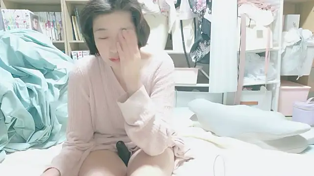Snapshot of morikawa_sayaka chatting on June 22, 2026, 12:35 pm morikawa sayaka online show from June 22, 2026, 12:35 pm