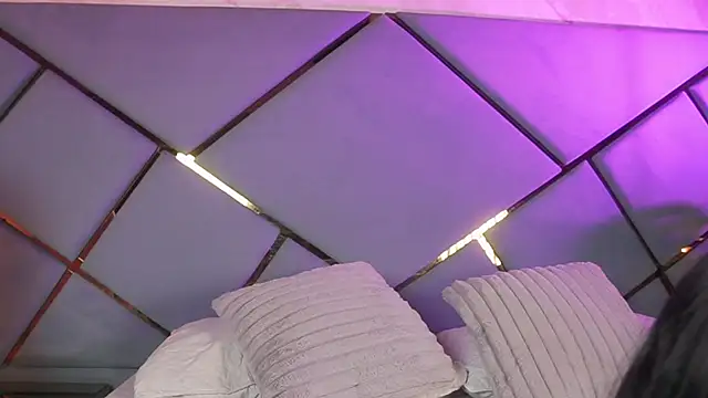 Snapshot of giorgia_13 chatting on October 19, 2025, 3:29 am giorgia 13 online show from October 19, 2025, 3:29 am