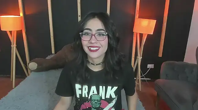 Snapshot of vampy_dolll chatting on January 6, 2025, 12:57 pm vampy dolll online show from January 6, 2025, 12:57 pm