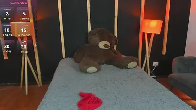 Snapshot of vampy_dolll chatting on January 7, 2025, 1:03 pm vampy dolll online show from January 7, 2025, 1:03 pm