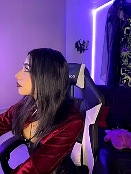 Snapshot of vampy_dolll chatting on October 30, 2025, 9:11 am vampy dolll online show from October 30, 2025, 9:11 am