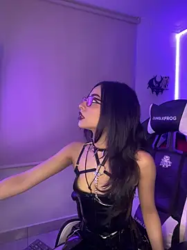 Snapshot of vampy_dolll chatting on November 23, 2025, 8:14 am vampy dolll online show from November 23, 2025, 8:14 am