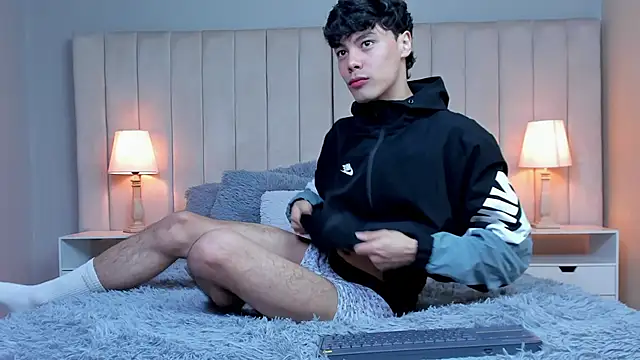 Snapshot of Dammon_Stallion chatting on February 6, 2025, 11:43 am Dammon Stallion online show from February 6, 2025, 11:43 am