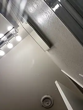 Snapshot of daddymaniaco69 chatting on December 16, 2025, 9:20 pm daddymaniaco69 online show from December 16, 2025, 9:20 pm