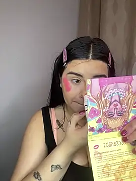 Snapshot of SaraBraun_ chatting on January 6, 2025, 5:49 pm SaraBraun online show from January 6, 2025, 5:49 pm