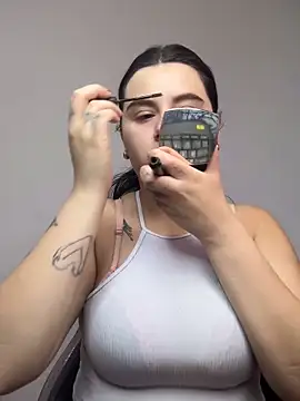 Snapshot of SaraBraun_ chatting on September 26, 2025, 4:11 pm SaraBraun online show from September 26, 2025, 4:11 pm