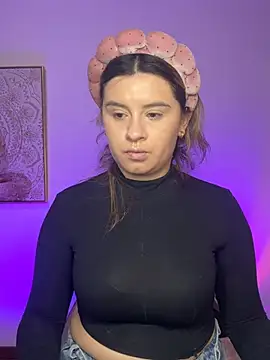 Snapshot of SaraBraun_ chatting on July 18, 2026, 7:39 pm SaraBraun online show from July 18, 2026, 7:39 pm
