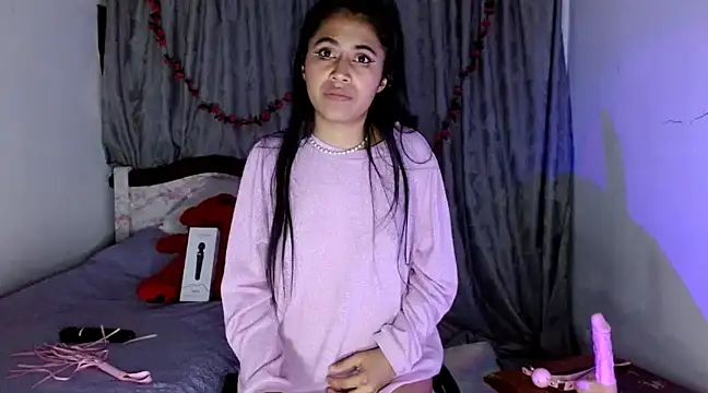 Snapshot of brihanna_lena chatting on March 14, 2025, 9:24 am brihanna lena online show from March 14, 2025, 9:24 am