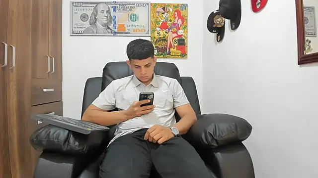 Snapshot of boss_of_cash chatting on October 2, 2025, 2:57 pm boss of cash online show from October 2, 2025, 2:57 pm