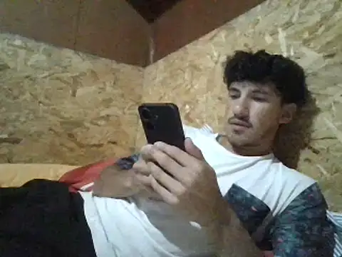 Snapshot of xxx-999 chatting on March 22, 2025, 1:32 am xxx-999 online show from March 22, 2025, 1:32 am