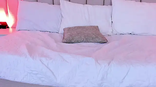 Snapshot of Michell_Wallker chatting on March 21, 2025, 10:39 pm Michell Wallker online show from March 21, 2025, 10:39 pm