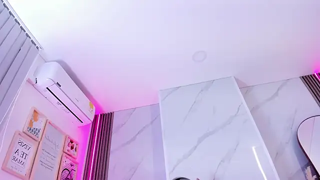 Snapshot of Chlooee__ chatting on January 26, 2025, 3:36 pm Chlooee online show from January 26, 2025, 3:36 pm