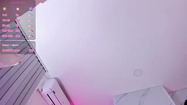 Snapshot of Chlooee__ chatting on February 26, 2025, 4:14 am Chlooee online show from February 26, 2025, 4:14 am