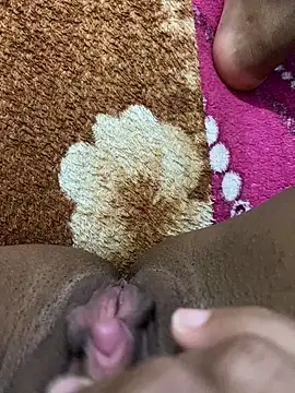 Snapshot of Gordelicia03 chatting on October 12, 2025, 7:24 pm Gordelicia03 online show from October 12, 2025, 7:24 pm