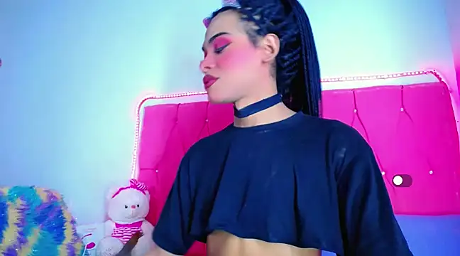 Snapshot of Theylor_Rouse chatting on January 23, 2025, 4:30 am Theylor Rouse online show from January 23, 2025, 4:30 am