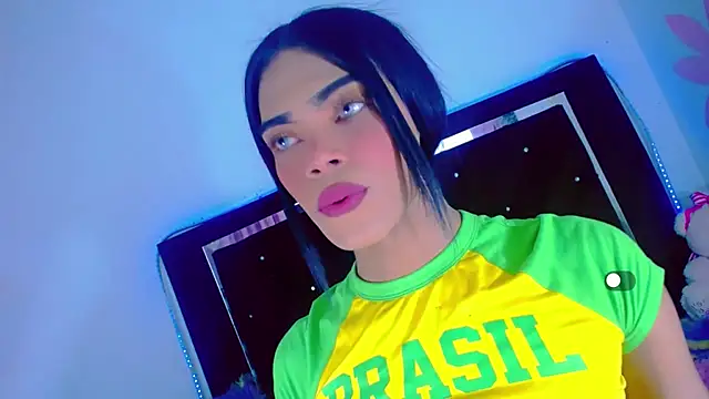 Snapshot of Theylor_Rouse chatting on November 27, 2025, 7:10 am Theylor Rouse online show from November 27, 2025, 7:10 am