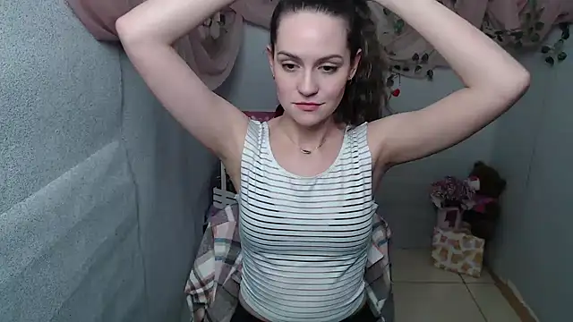 Snapshot of Lina_Star_S chatting on December 24, 2024, 10:01 am Lina Star S online show from December 24, 2024, 10:01 am