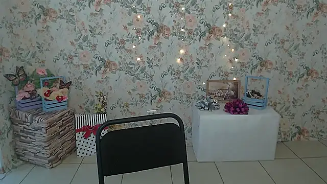 Snapshot of Lina_Star_S chatting on February 6, 2025, 7:24 am Lina Star S online show from February 6, 2025, 7:24 am