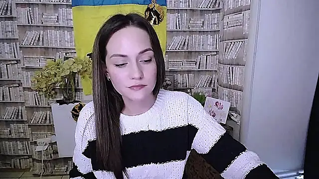 Snapshot of Lina_Star_S chatting on October 18, 2025, 9:32 am Lina Star S online show from October 18, 2025, 9:32 am