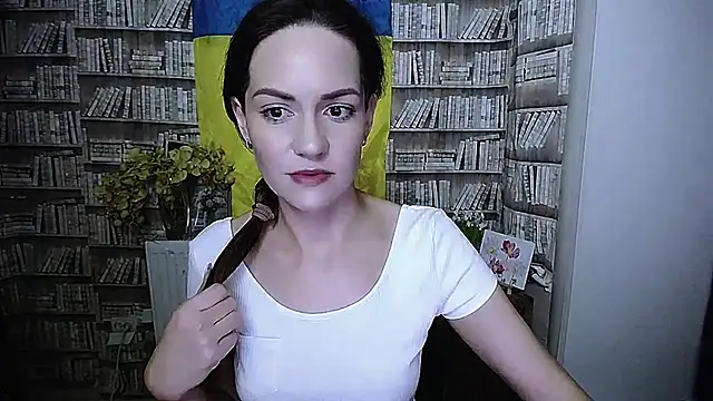 Snapshot of Lina_Star_S chatting on November 11, 2025, 9:20 am Lina Star S online show from November 11, 2025, 9:20 am