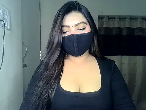 Snapshot of ishi_Beauty chatting on May 21, 2026, 3:35 am ishi Beauty online show from May 21, 2026, 3:35 am