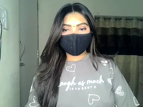 Snapshot of ishi_Beauty chatting on May 25, 2026, 5:02 am ishi Beauty online show from May 25, 2026, 5:02 am
