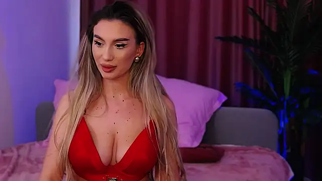 Snapshot of FelyJolie chatting on January 19, 2025, 1:22 pm FelyJolie online show from January 19, 2025, 1:22 pm