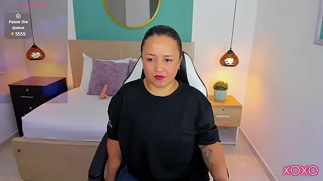 linda rios  online show from January 31, 2025, 7:08 pm